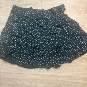 Brandy Melville Black and White Skater Skirt